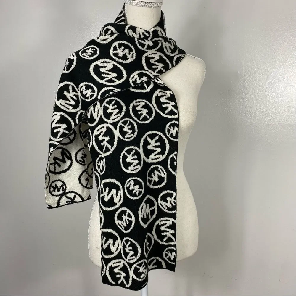Michael Kors Signature Logo Knit Reversible Scarf in black white acrylic 64x10